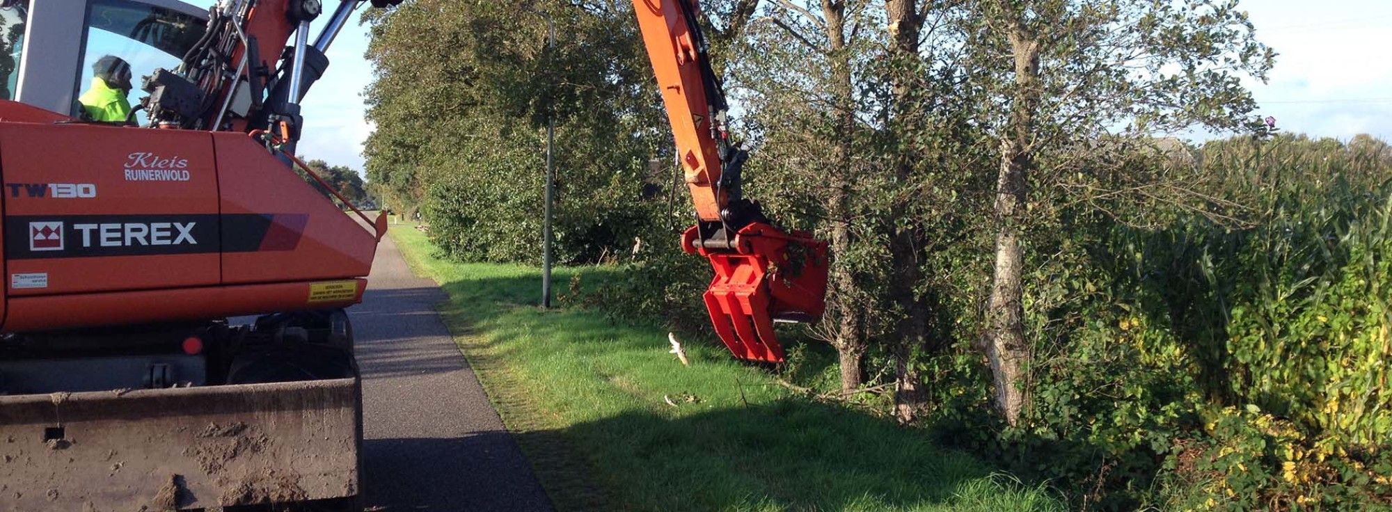 Baggerarbeiten am Bankett 