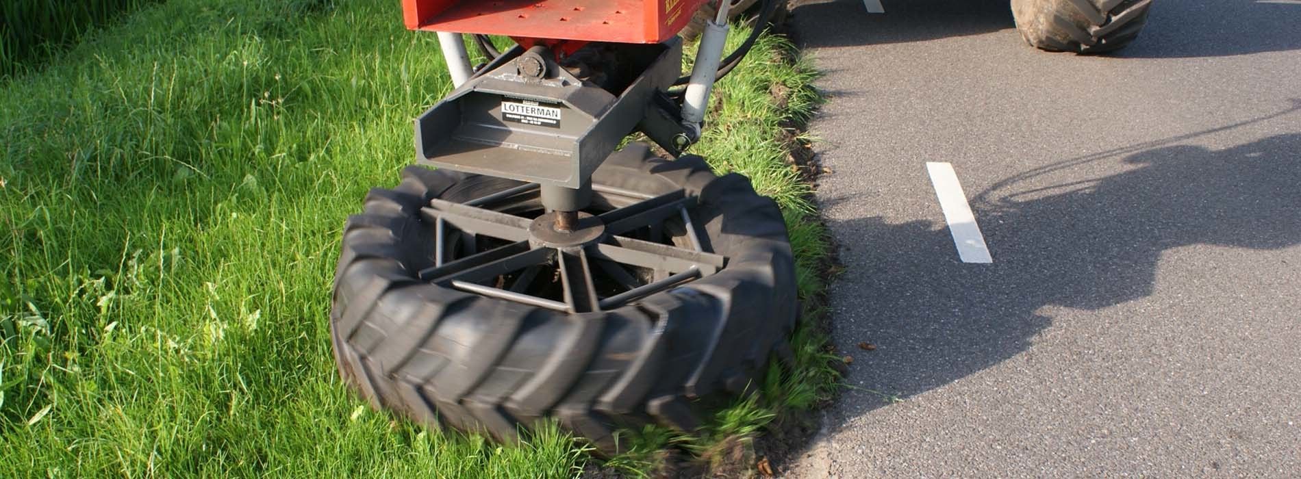 Gros plan roue pour créer les accotés